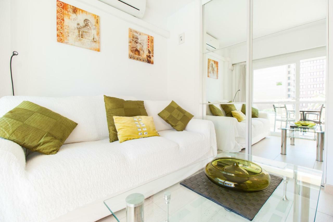 Hotel Apartamento Pyr Fuengirola Private Sunny Pool Side Kültér fotó